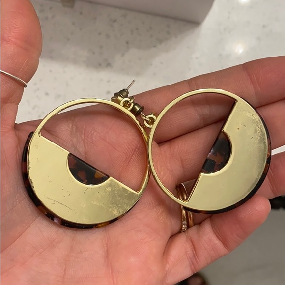 Tortoise shell hoops - Picture 3 of 4